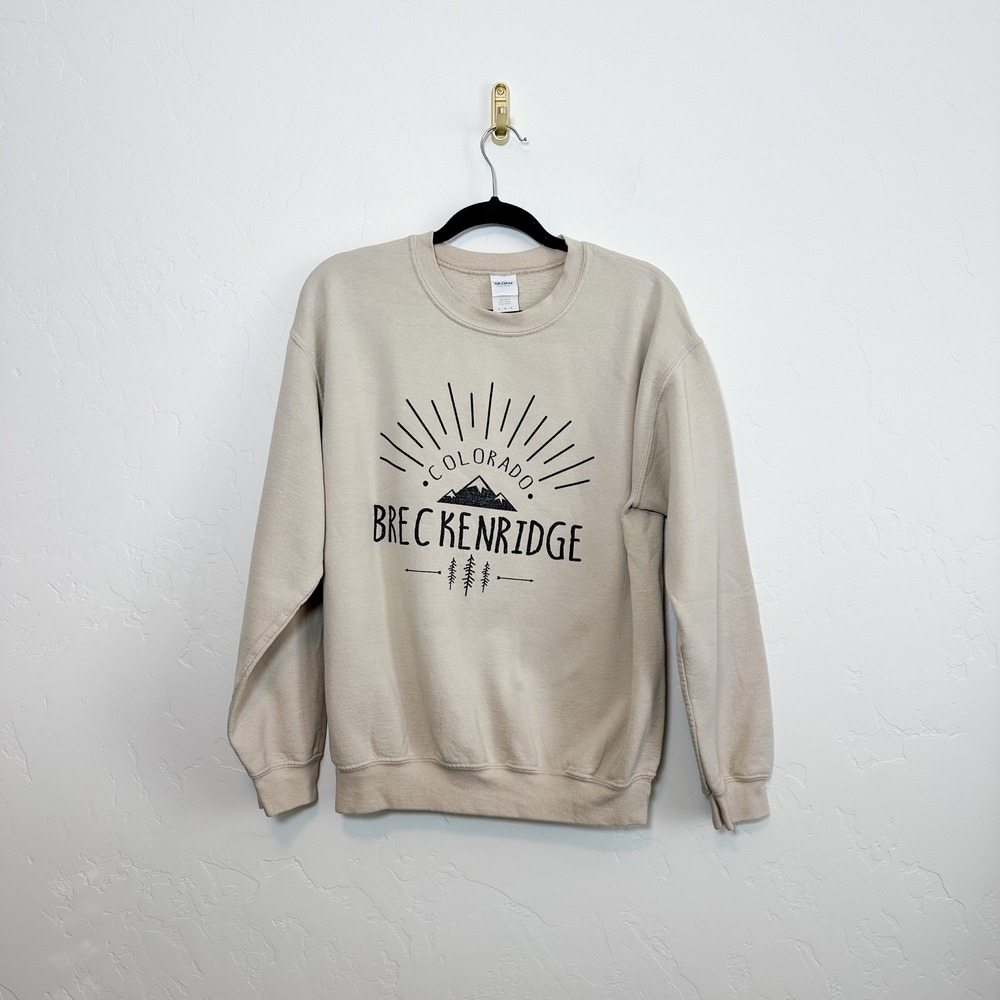 Colorado‎ Breckenridge Graphic Crewneck Knit Sweatshirt in Tan